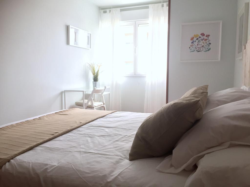 Apartamento Playa Poniente Gijón Exterior foto